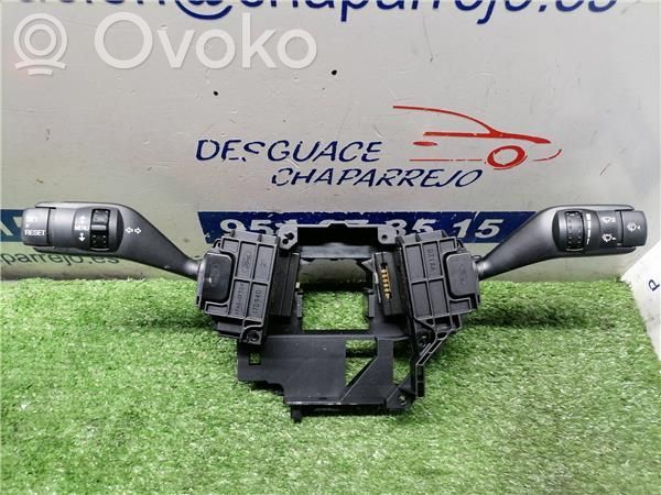 Ford Focus Interruttore/pulsante di controllo multifunzione 