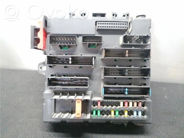 Opel Vectra C Fuse module 