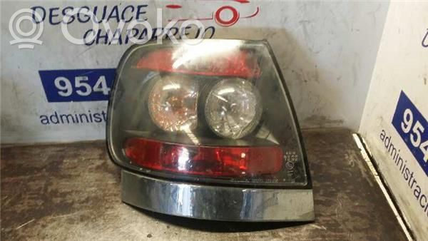 Lámpara de faros/luces traseros