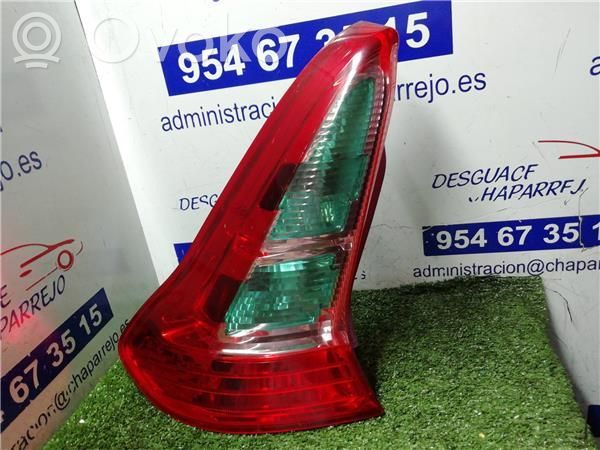 Lámpara de faros/luces traseros