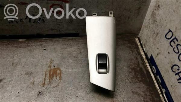 Toyota Corolla E110 Electric window control switch 