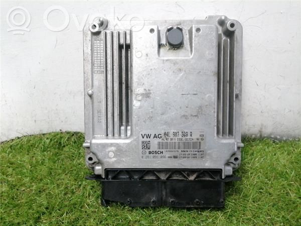 Volkswagen Golf VII Engine control unit/module ECU 
