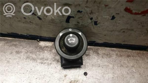 Comutator oglinzi laterale   93BG17B676