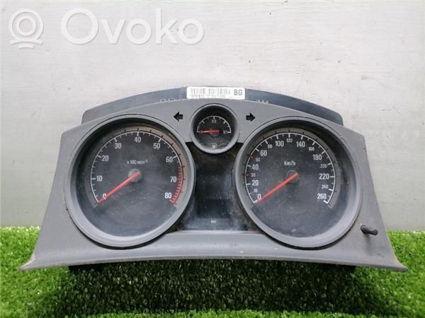 Opel Zafira B Nopeusmittari (mittaristo) 