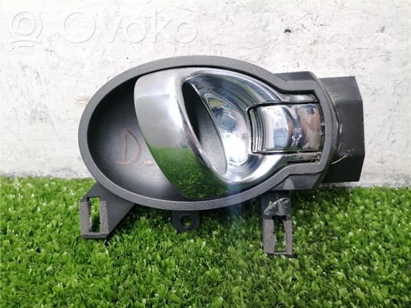 Nissan Juke I F15 Klamka wewnętrzna drzwi 