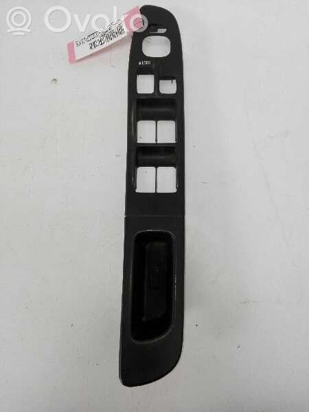 Front door interior handle   REF