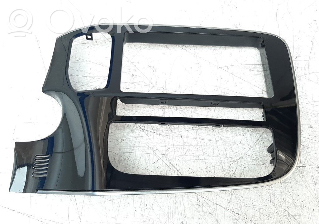 Mitsubishi Outlander Capac inferior 