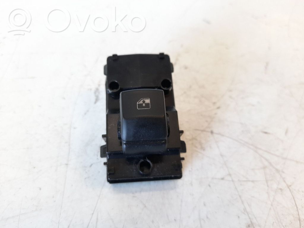 KIA Xceed Interruptor del elevalunas eléctrico 