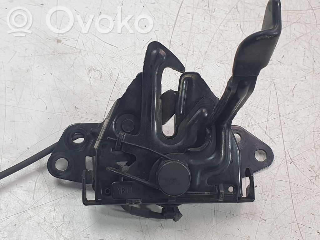 KIA Stonic Tie down hook / loop 
