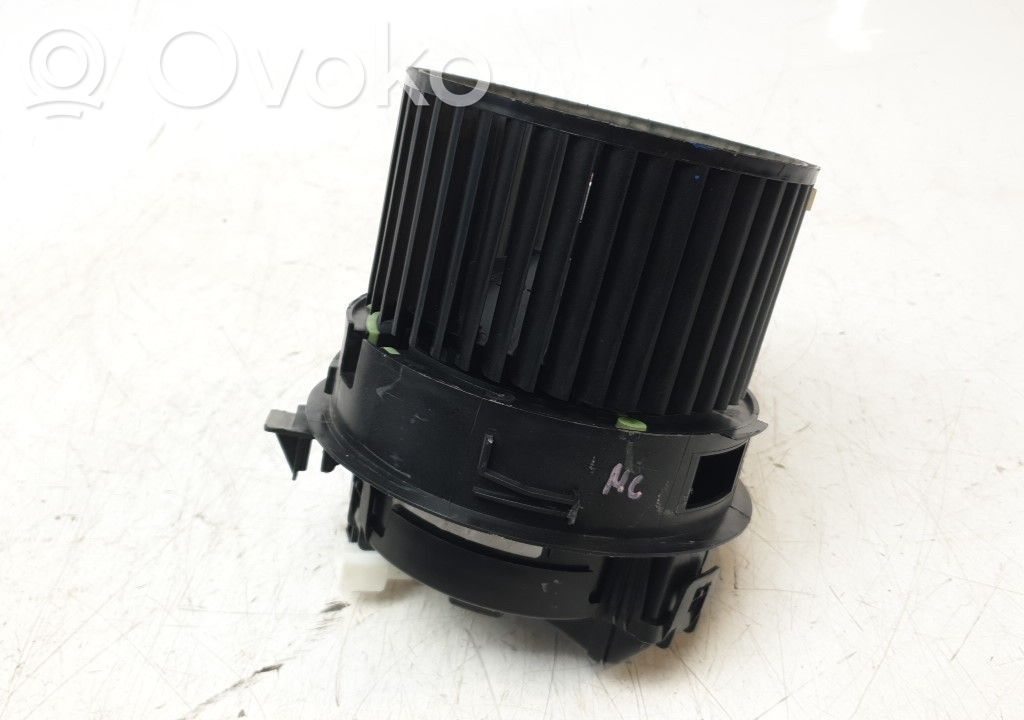 Nissan Juke II F16 Soplador/ventilador calefacción 