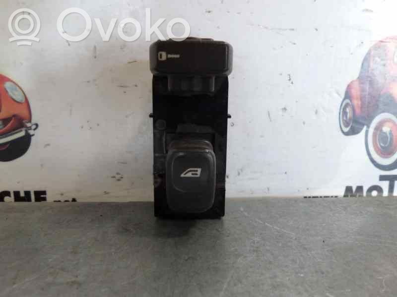 Comutator comandă geamuri electrice   30889753
