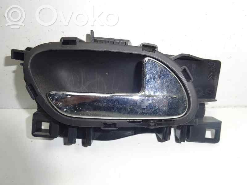 Rear door interior handle