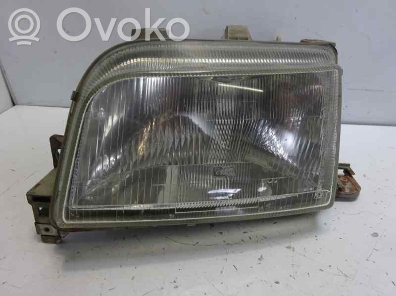 Renault Clio I Headlight/headlamp 