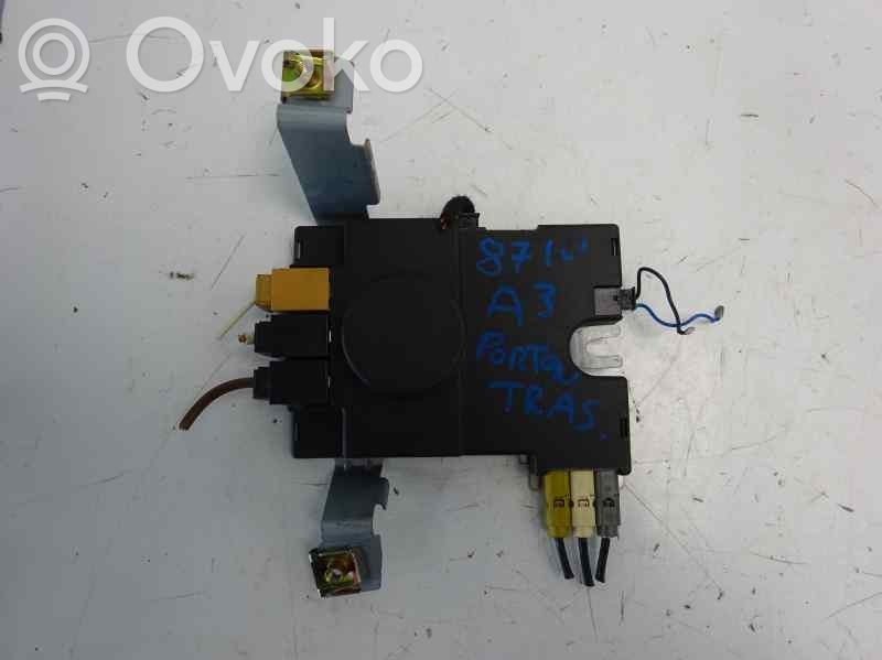 Audi A3 S3 8P Antenă radio 