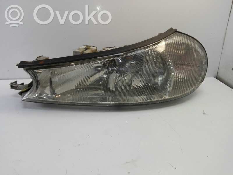 Ford Mondeo MK II Scheinwerfer 