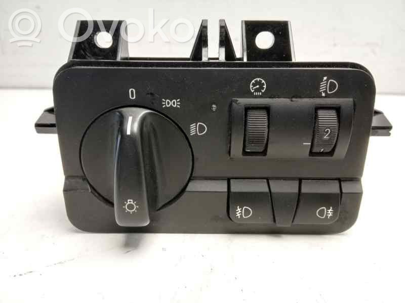 Interruptor de control del panel de luces   6925075