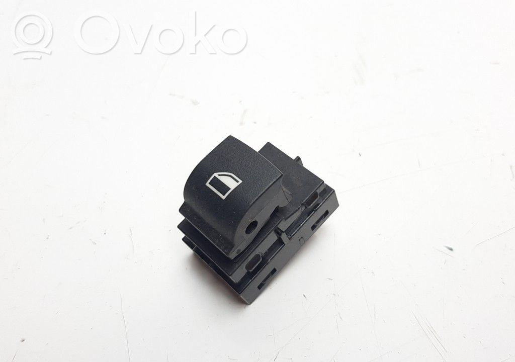 Electric window control switch   61319208106