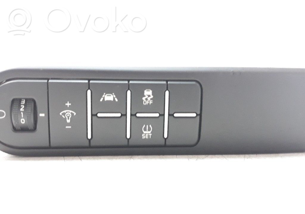 KIA Ceed Stūres pogas / slēdži 