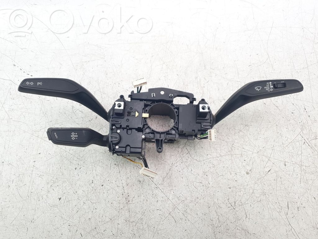 Audi Q2 - Boutons / interrupteurs volant 