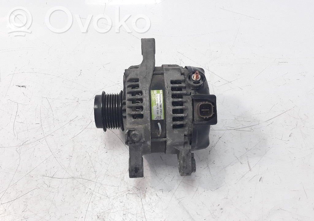 Toyota RAV 4 (XA30) Alternator 