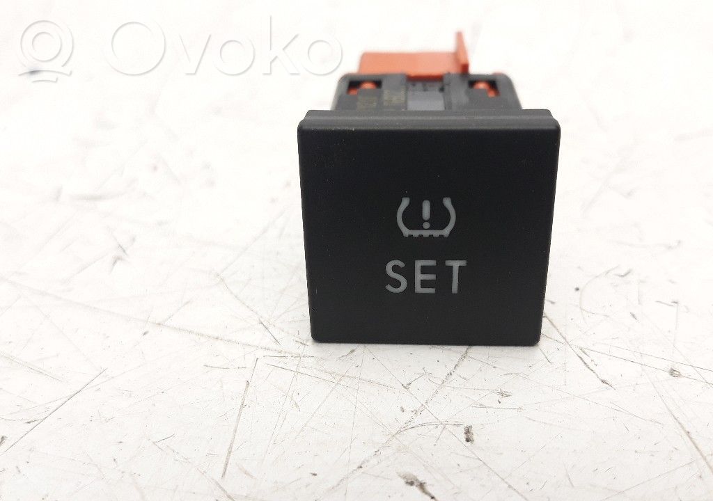 Multifunctional control switch/knob   1K0927121B