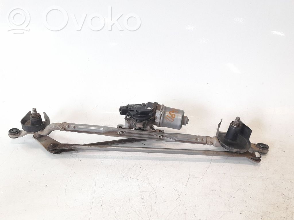 Toyota Hilux (AN120, AN130) Moteur d'essuie-glace