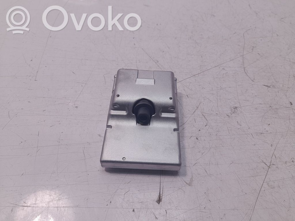 Windshield/windscreen camera   39093426,551486173