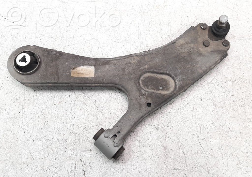 Peugeot 2008 II Braccio di controllo sospensione anteriore
