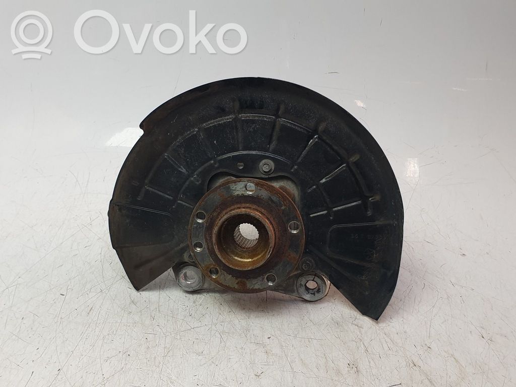 Jeep Cherokee KL Zwrotnica koła przedniego 