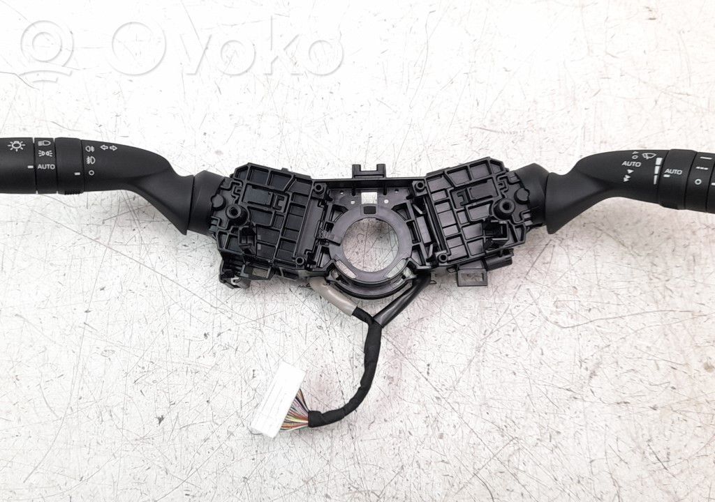 Toyota Corolla E160 E170 Butoane/comutatoare pe volan 