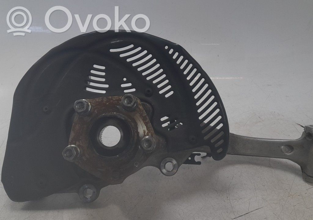 Audi A4 S4 B9 8W Fuzetă butuc roată față 