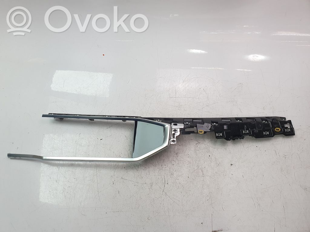 Audi Q3 F3 Moldura inferior 