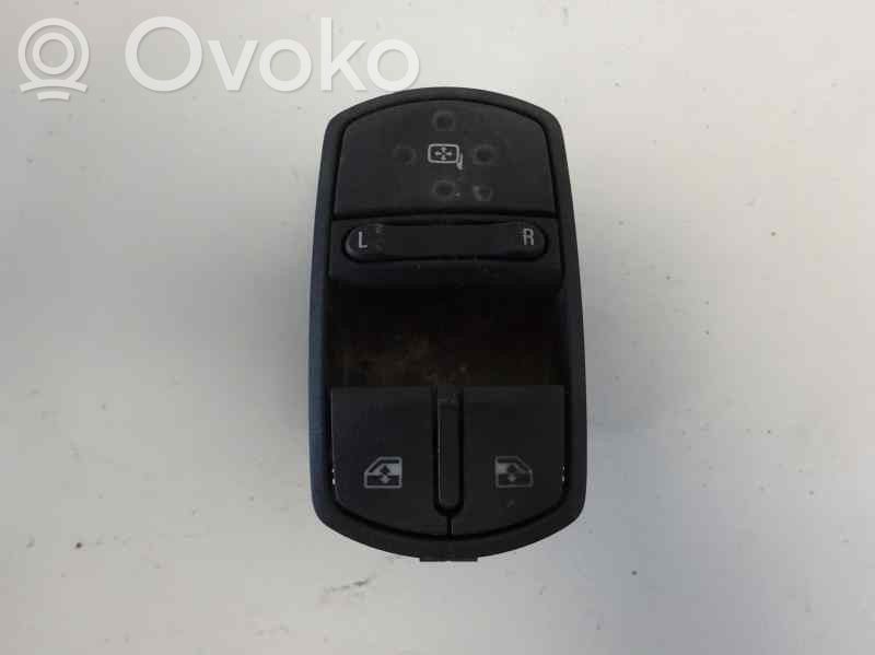 Electric window control switch   13258521AA