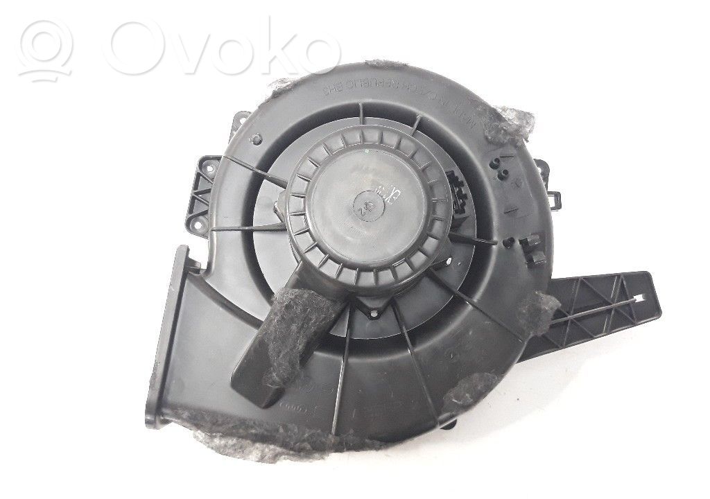 Heizungslüfter   6R1819015A