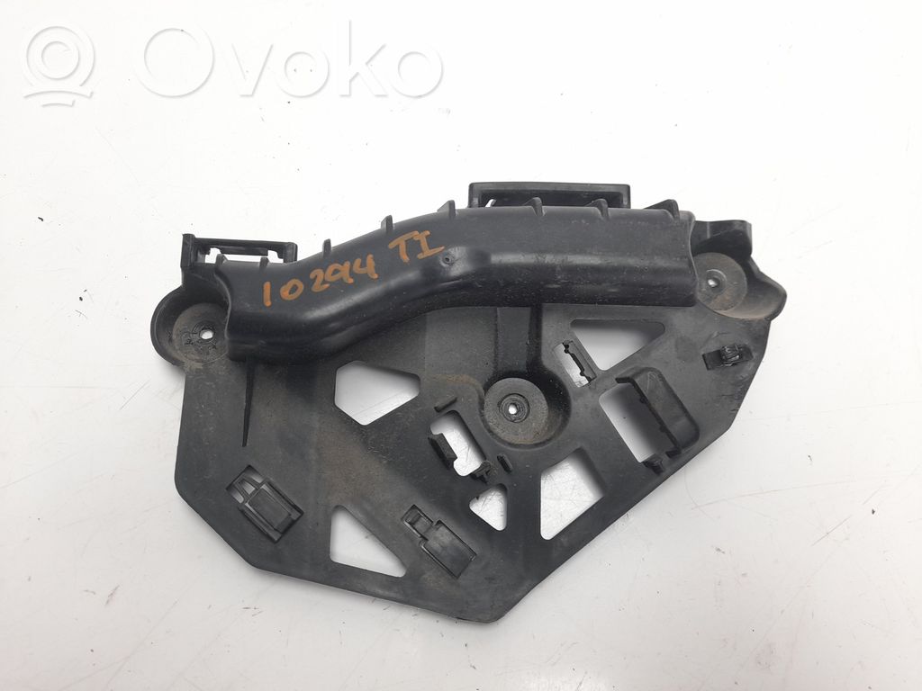 Muotolista   13399579