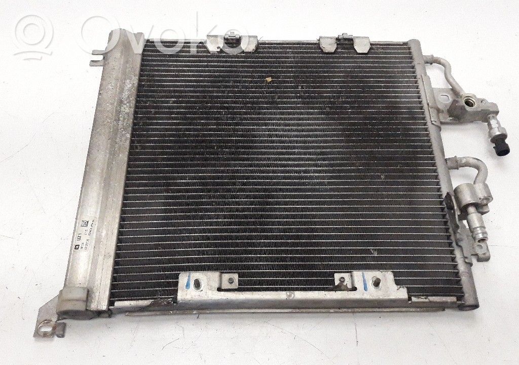 Opel Zafira B Skraplacz / Chłodnica klimatyzacji 