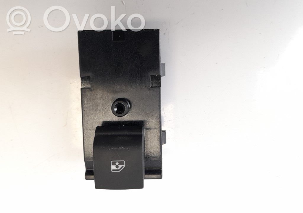 Interruptor del elevalunas eléctrico   13408452