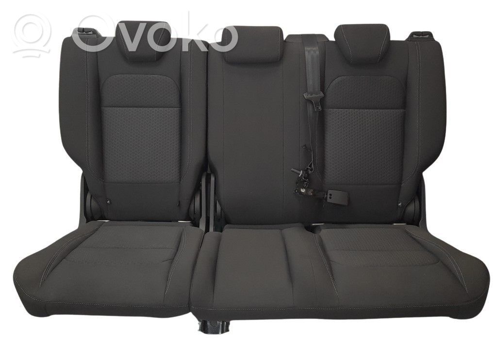 Ford Kuga II Asiento trasero 