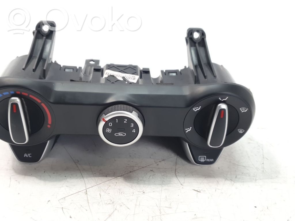 KIA Stonic Air conditioner control unit module 