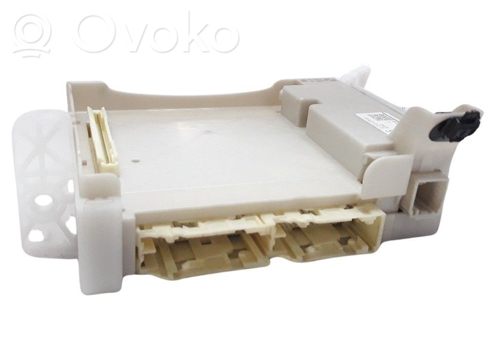 Unidad de control del BSM   841400D300