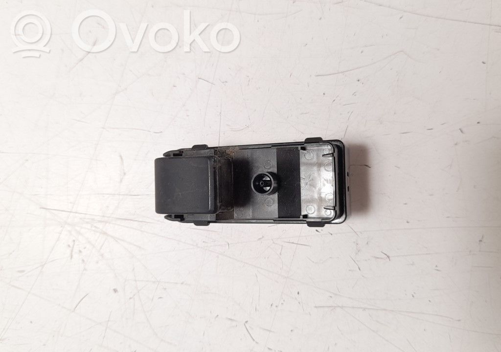 Mazda 3 III Electric window control switch 