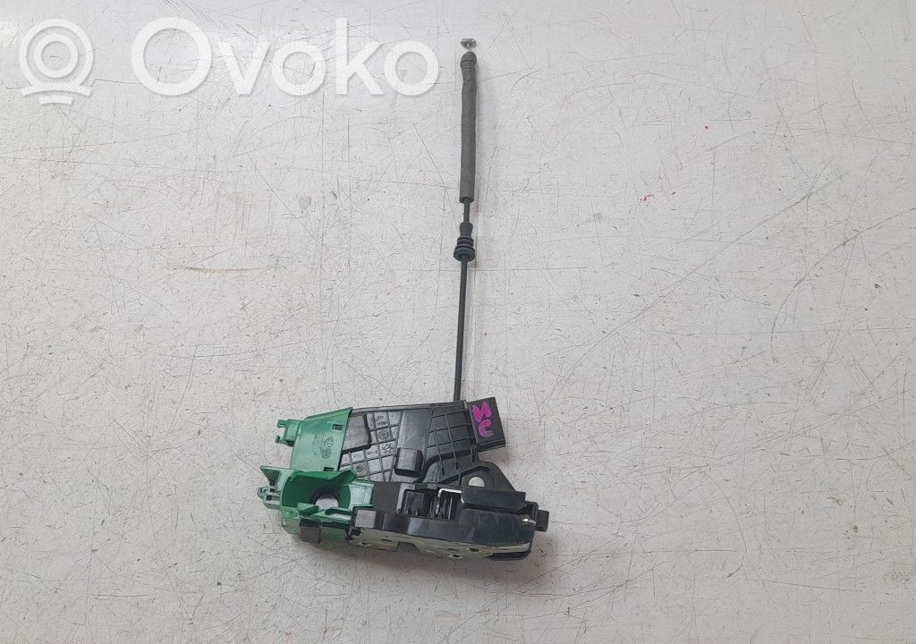Hyundai i30 Zamek drzwi przednich 