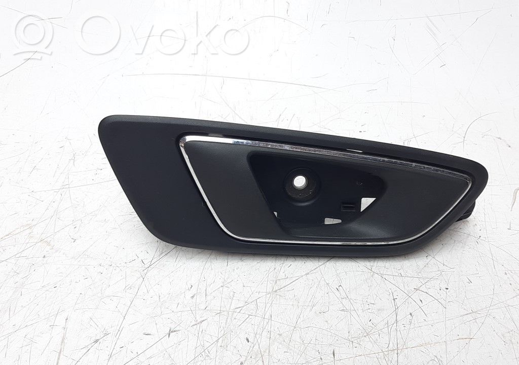 Manecilla interna puerta delantera   5F1837114A