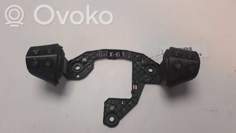 Mercedes-Benz A W169 Pulsanti/interruttori sul volante