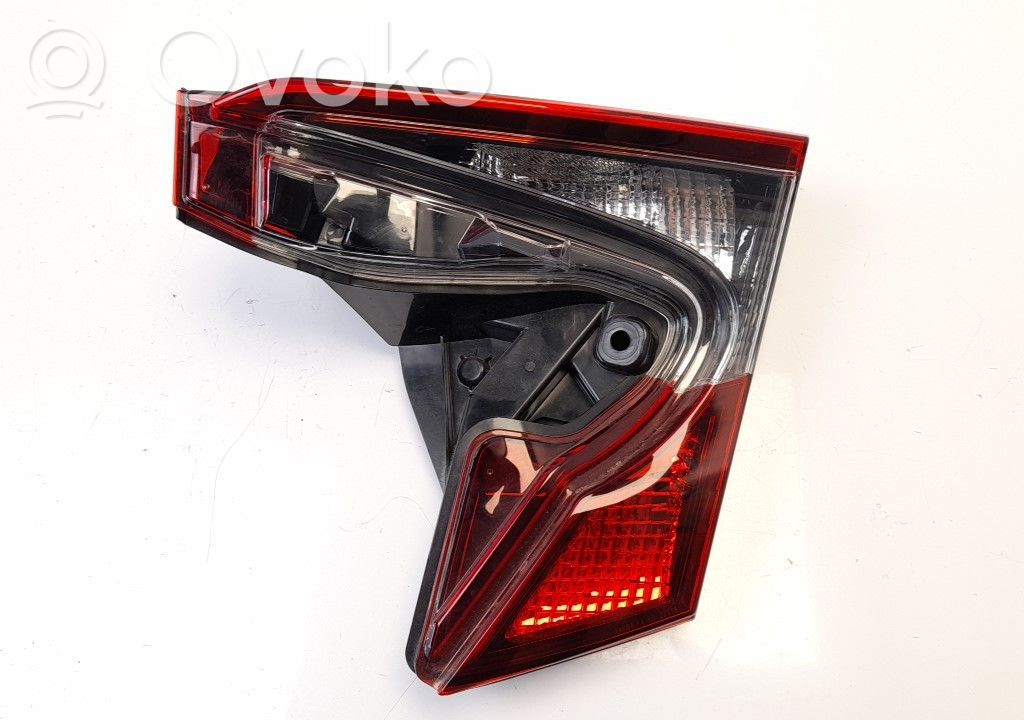 Toyota C-HR I Lampy tylnej klapy bagażnika 