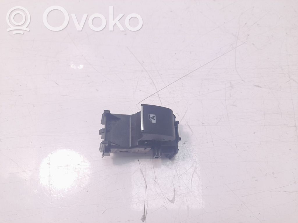 Toyota C-HR I Przyciski szyb 