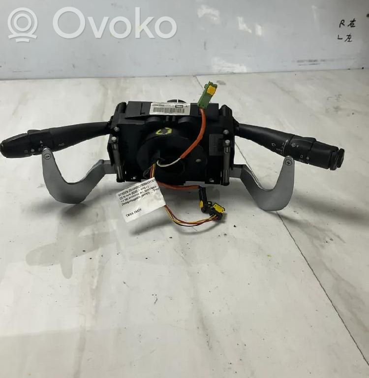 Light switch   6242N1,96576783XT