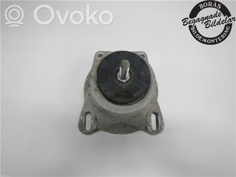 Ford Transit Engine mounting bracket 