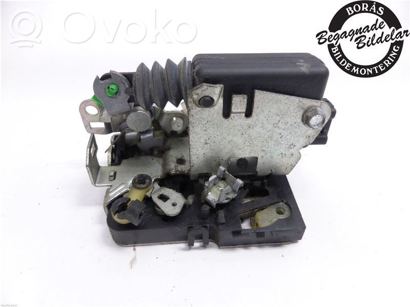 Iveco Daily 4th gen Etuoven lukko 