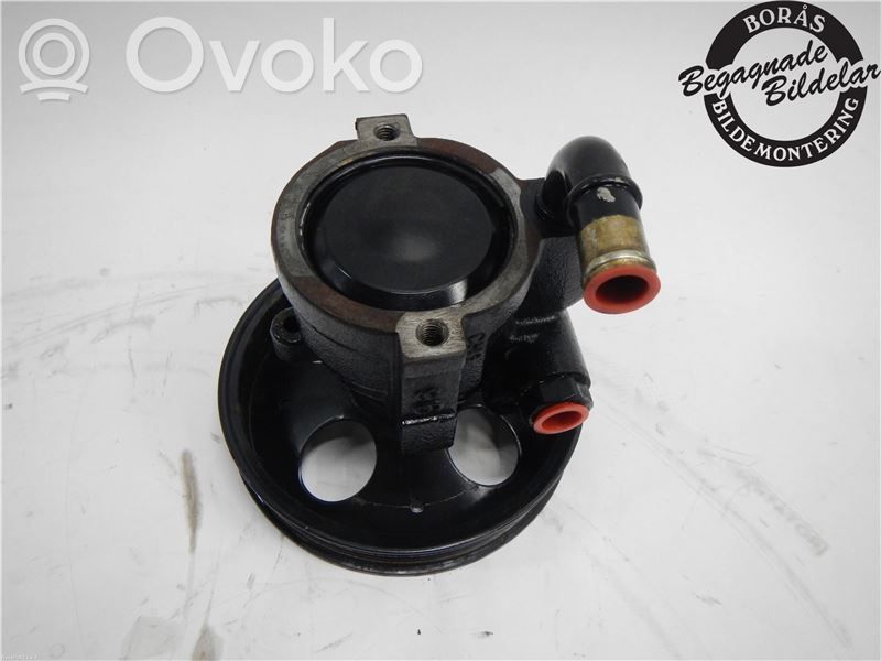 Opel Omega B2 Power steering pump 